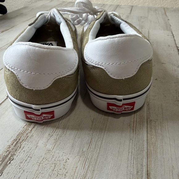 Vans Men's Sneakers NWOT - Picture 4 of 5
